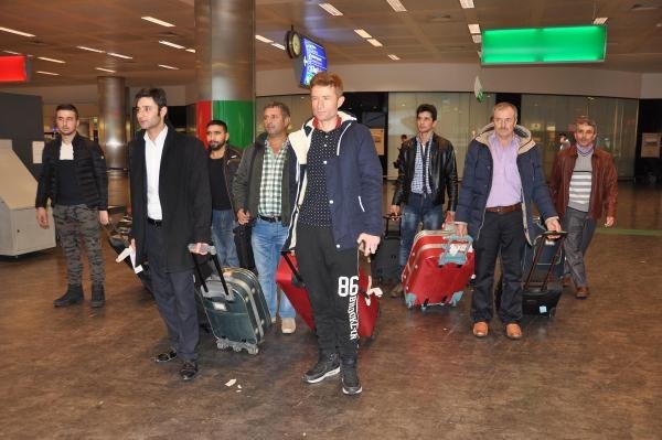 Moskova Havalimanı'nda Türkler İçin Sıkıntı Sürüyor