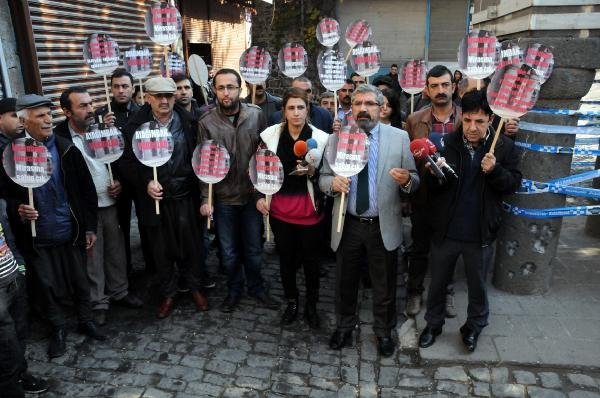 Diyarbakır'da Silahlı Saldırı: Baro Başkanı Elçi Öldürüldü, 1 Polis Şehit- Yeniden