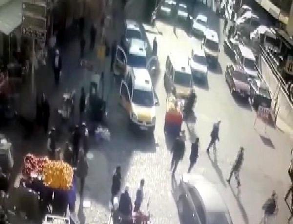 Diyarbakır'da Silahlı Saldırı: Baro Başkanı Elçi Öldürüldü, 1 Polis Şehit (2)