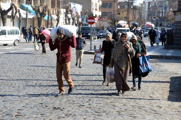 Diyarbakır Sur'da 1 Astsubay Ve 1 Uzman Çavuş Şehit (2)- Yeniden