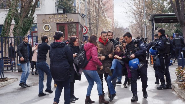 Ankara Üniversitesi'nde olaylı gün: Gözaltılar var