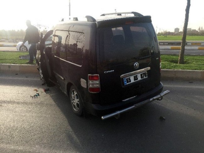 Öcalan'ın aracı kaza yaptı !