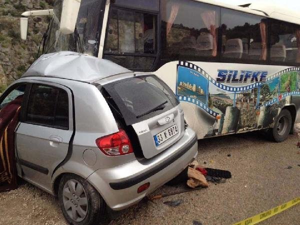 Mersin'de korkunç kaza: 2 ölü, 5 yaralı