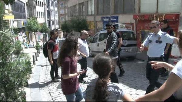 İstanbul'un göbeğinde bomba paniği !