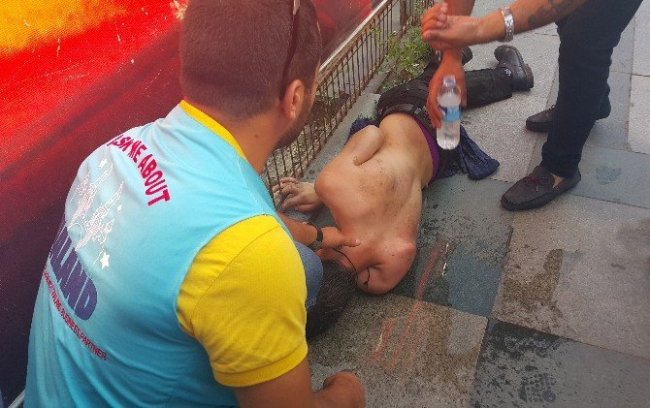 Taksim'de şok eden görüntü; yere yığılıp kaldı