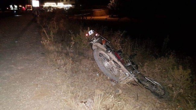Motosiklete çarptı takla attı: 2 ölü 6 yaralı
