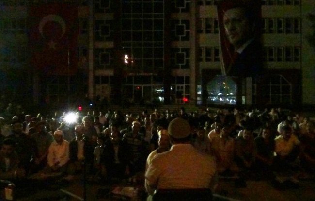 Van'da Fethullah Gülen'i idam ettiler