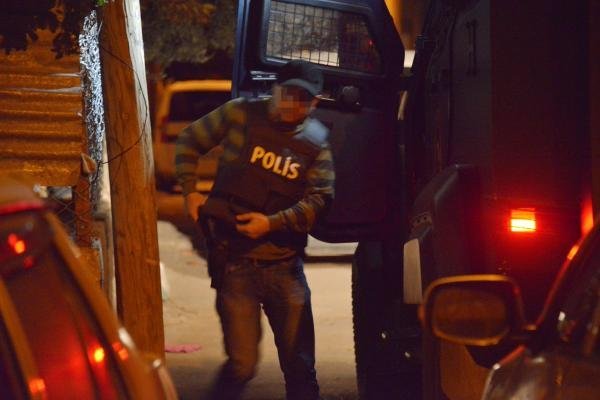Adana'da PKK'ya şafak operasyonu: 16 gözaltı