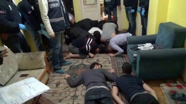 Sakarya'da DEAŞ baskını: 18 gözaltı