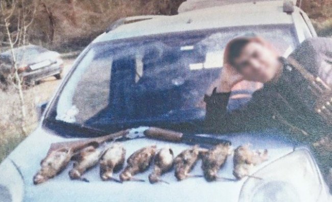 Kaçak avladığı ördeğin fotoğrafını paylaştı, cezayı yedi