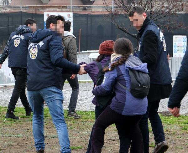 İstanbul Üniversitesi karıştı ! Gözaltılar var