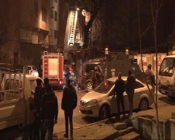 İstanbul'da itfaiye destekli polis operasyonu