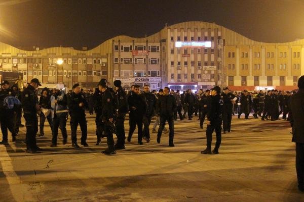 1150 polis ’acil’ koduyla çağrılınca bir kent ayaklandı