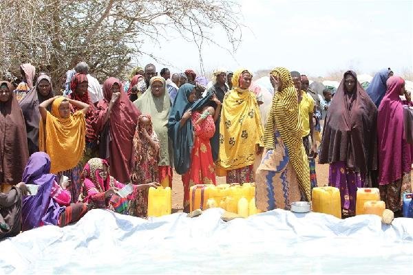 Kıtlıkla boğuşan Somali'ye yardım eli