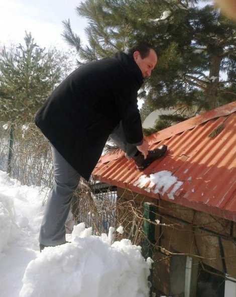 Bitlis’e 10 metre 42 santim kar yağdı