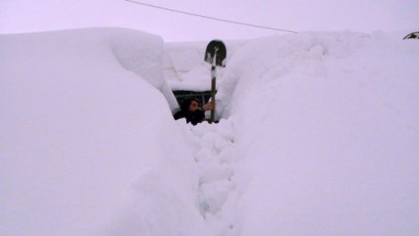 Bitlis’e 10 metre 42 santim kar yağdı