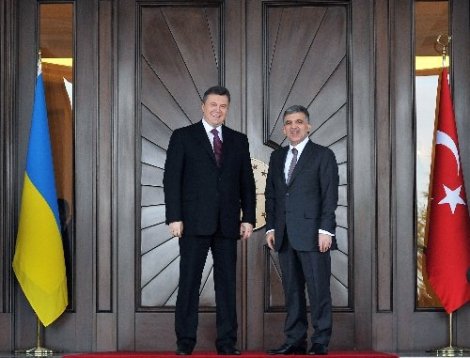 cumhurbaskani abdullah gul ukrayna cumhurbaskani viktor yanukovic ile cankaya koskunde gorustu Fotoğraflar Cumhurbaşkanlığı sitesinden alınmıştır