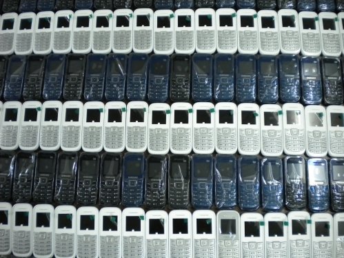 Çorum'da 380 karton kaçak sigara ile 1.989 adet cep telefonu ele geçirildi